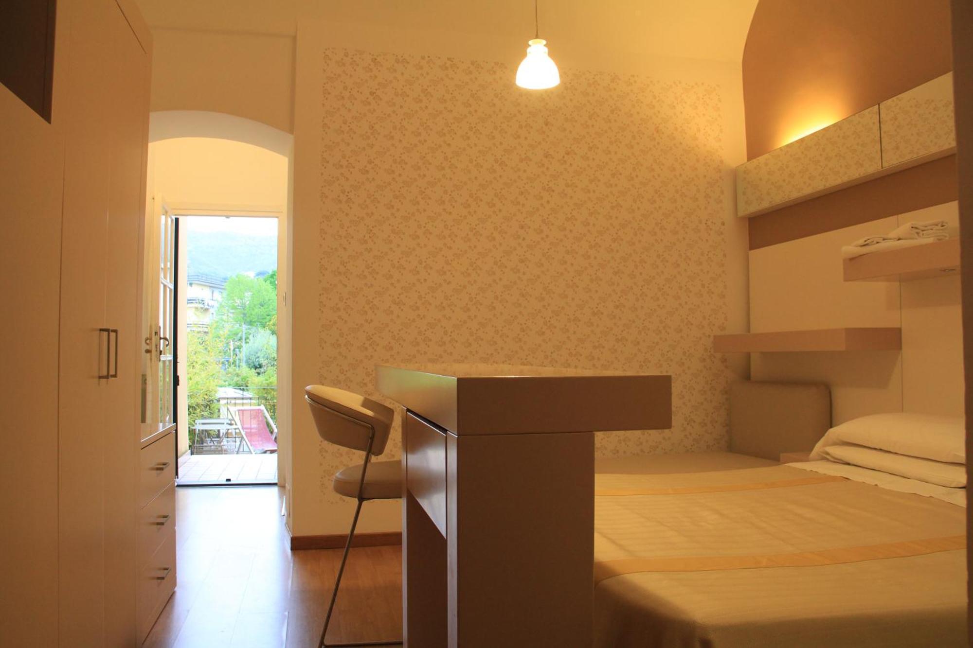Hotel Melograno สโปตัวร์โน ภายนอก รูปภาพ